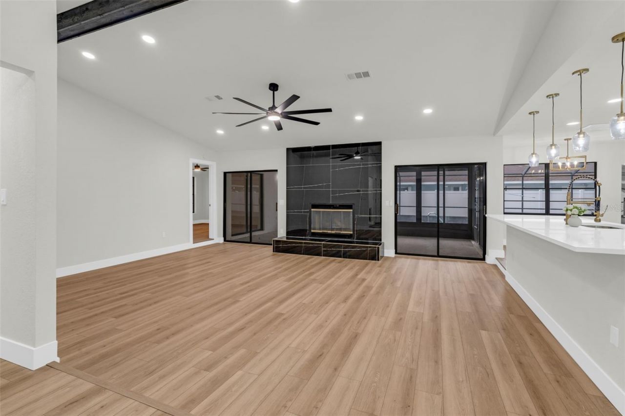 2051 Laredo Avenue , Spring Hill, FL 34608 Photo