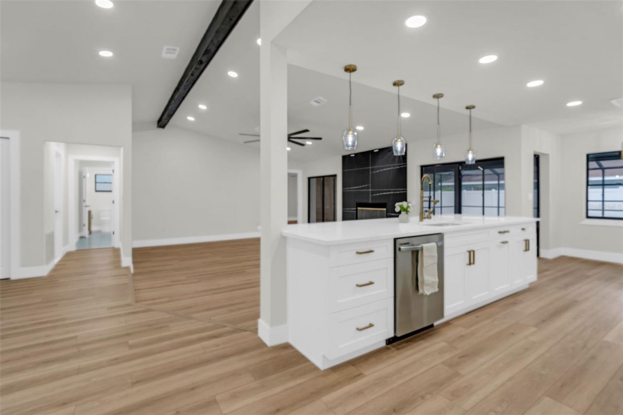 2051 Laredo Avenue , Spring Hill, FL 34608 Photo