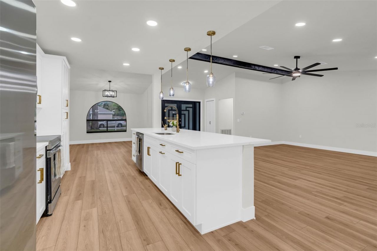 2051 Laredo Avenue , Spring Hill, FL 34608 Photo