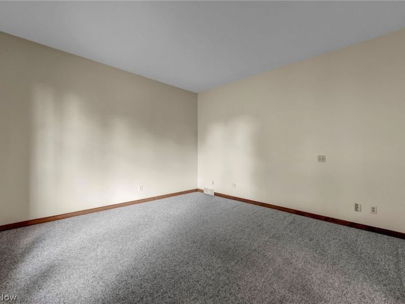342 Woodbridge Glen, Richmond Heights, OH 44143 Photo 7