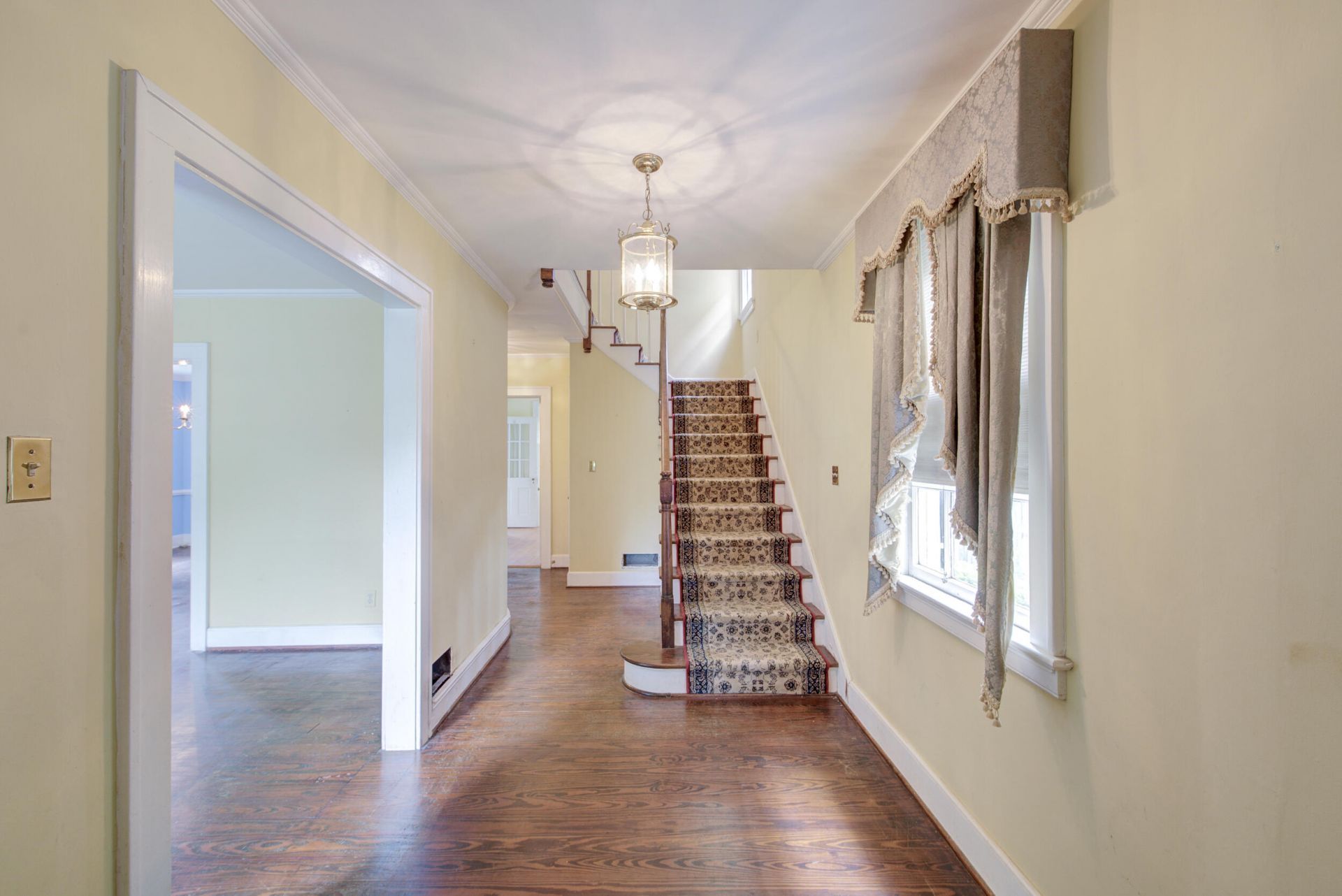 10 Chalmers Street Photo 24