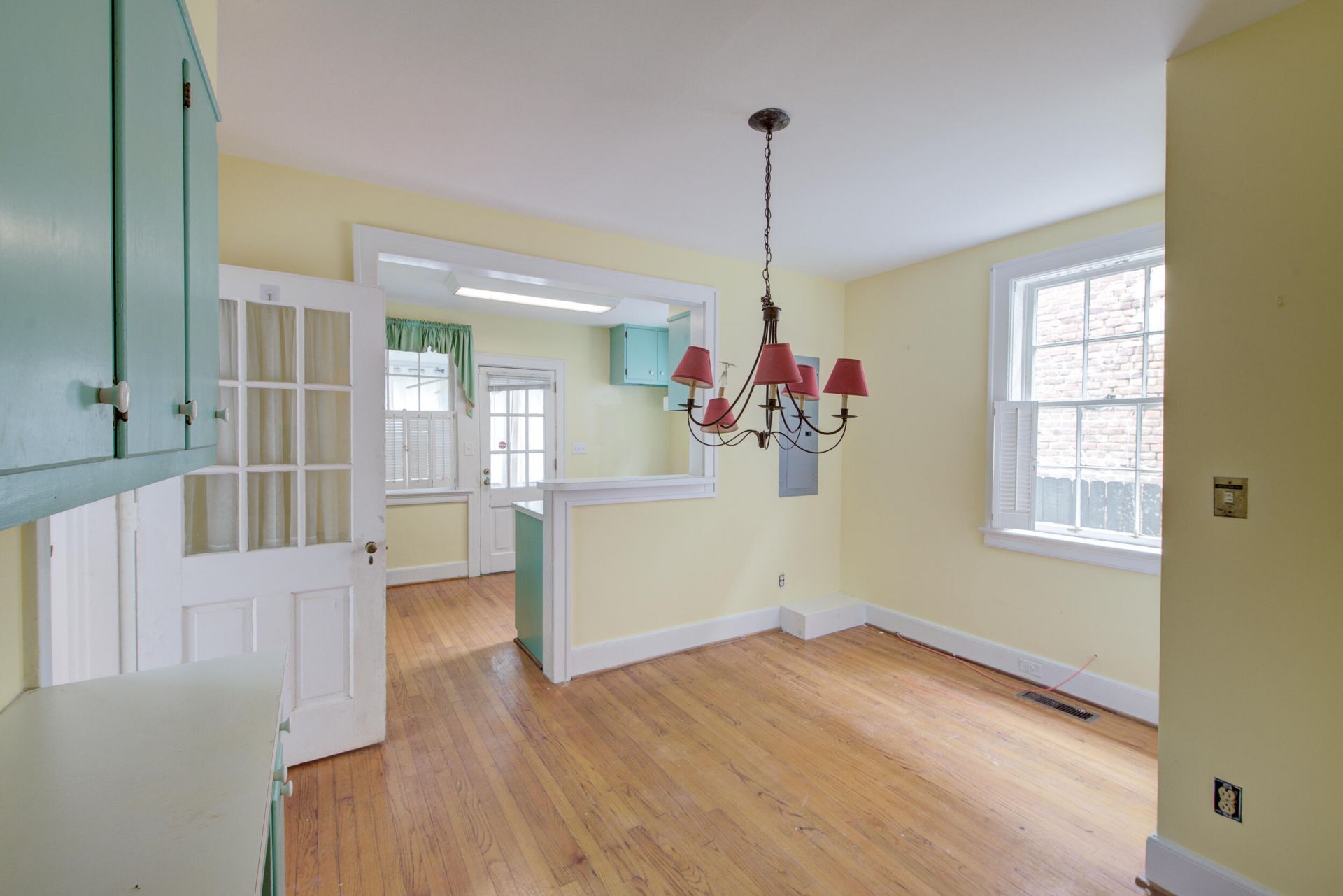 10 Chalmers Street Photo 29