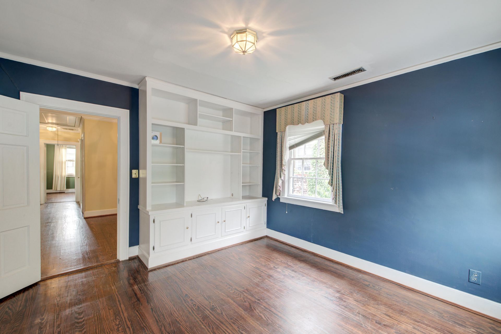 10 Chalmers Street Photo 46