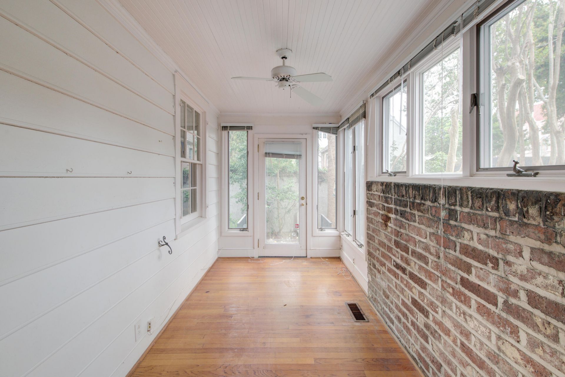 10 Chalmers Street Photo 7