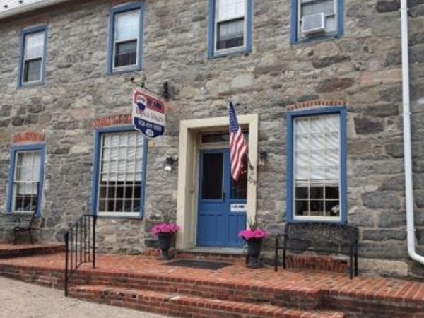 329 High St, Hope, NJ 07844