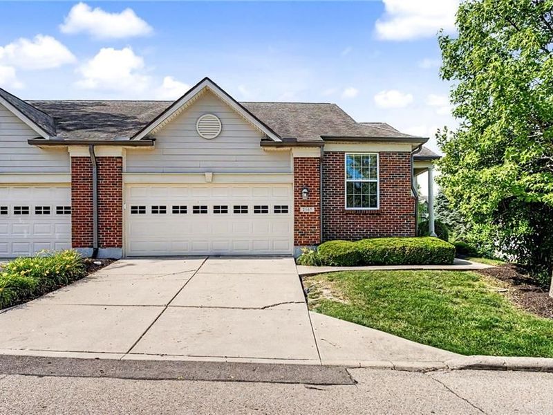 2567 Eagle View Drive, Beavercreek, OH 45431 Photo 3