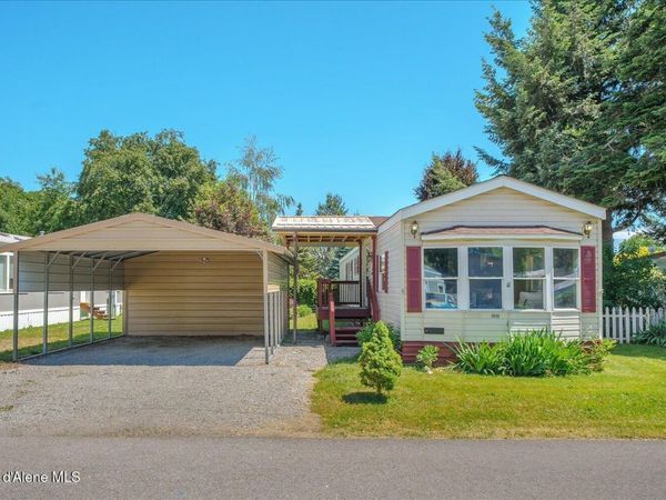 9090 N Runkle RD , Hayden, ID 83835