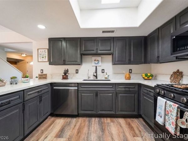 3750 Pilgrim Street, Las Vegas, NV 89121