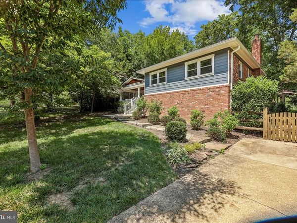 8109 BAINBRIDGE ROAD, ALEXANDRIA, VA 22308