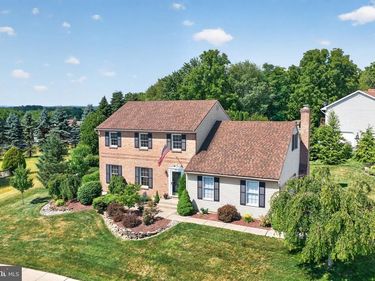 4601 CHRISTINA DRIVE, WHITEHALL, PA 18052