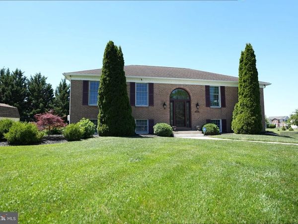 136 BERNICE DRIVE, BEAR, DE 19701