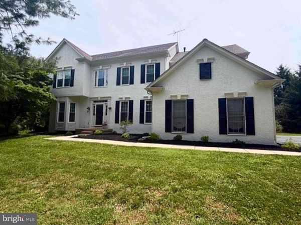 39 MAPLE LANE, GLEN MILLS, PA 19342