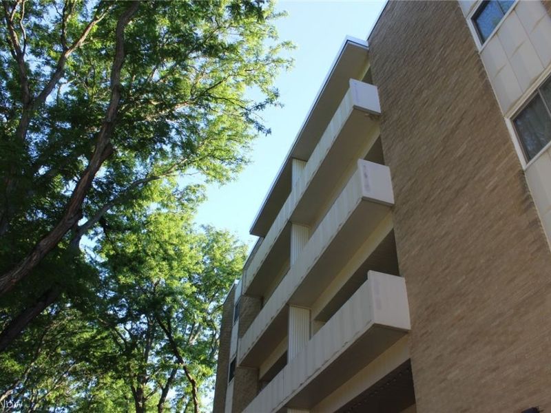 2109 Wooster Road, Unit 48, Rocky River, OH 44116 Photo 2