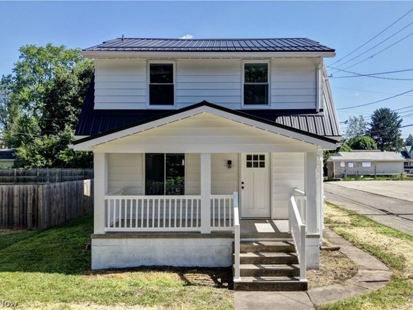 431 Cedar Lane, New Philadelphia, OH 44663