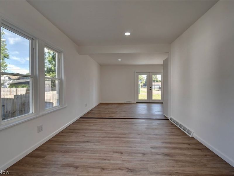 431 Cedar Lane, New Philadelphia, OH 44663 Photo 6
