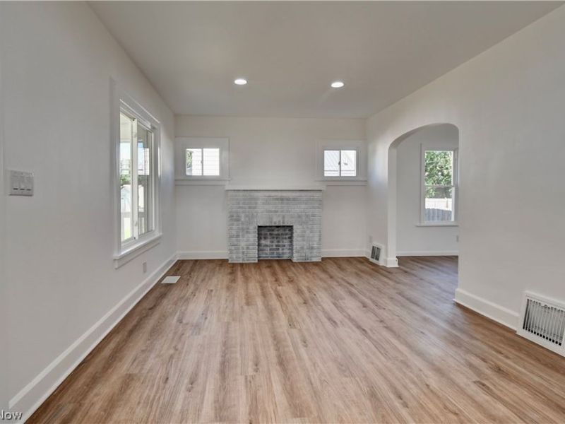 431 Cedar Lane, New Philadelphia, OH 44663 Photo 8
