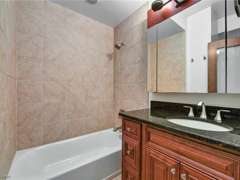 140 Public Square, Unit 403, Cleveland, OH 44114 Photo 23