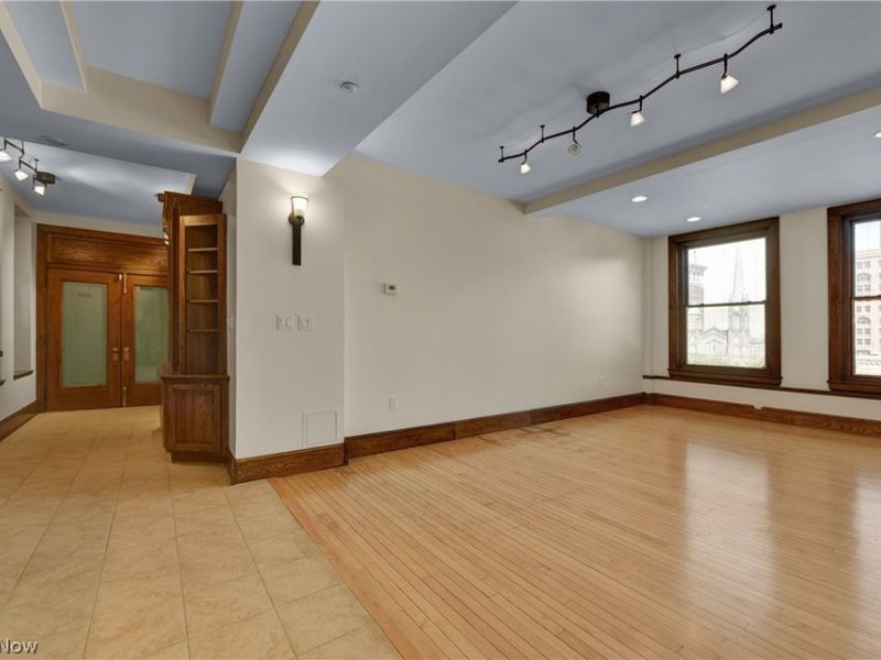 140 Public Square, Unit 403, Cleveland, OH 44114 Photo 8