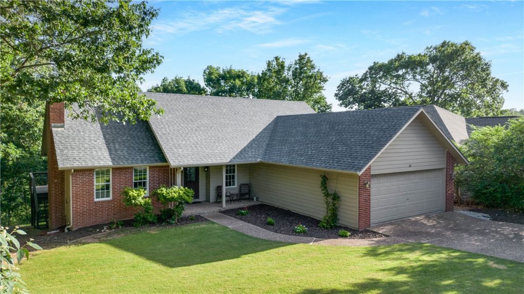 25 Lonsdale Drive Bella Vista, AR 72715