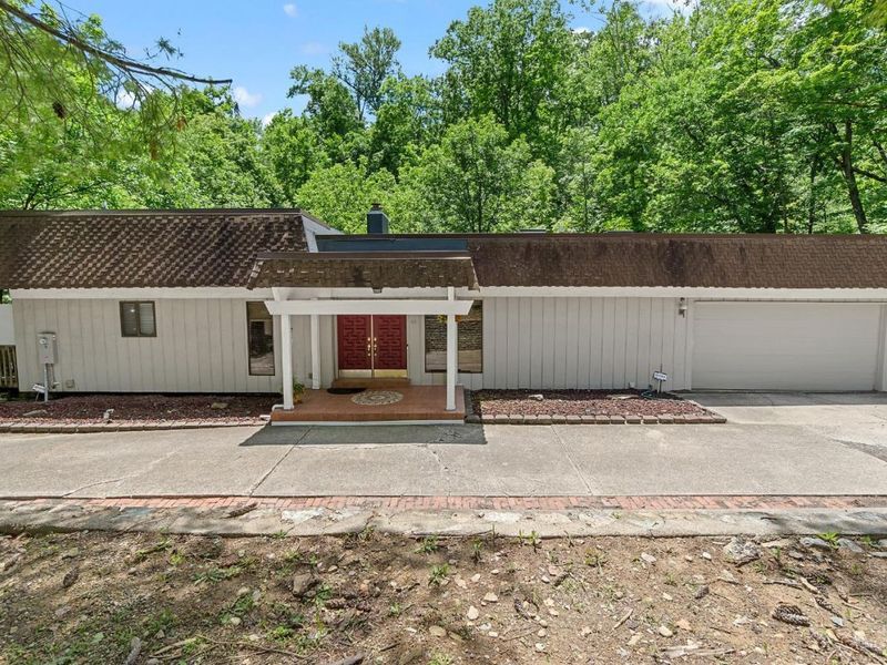511 W Galbraith Road, Springfield Twp., OH 45215 Photo 1