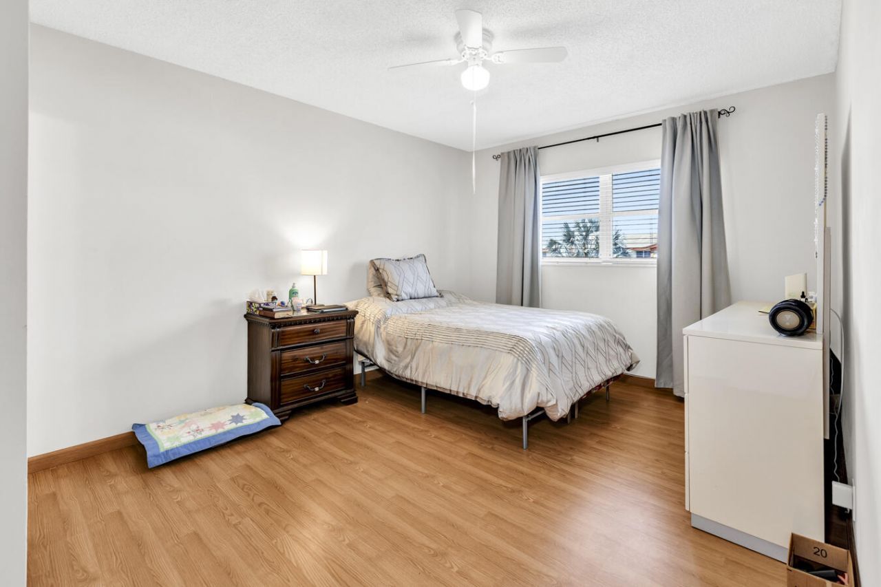 5300 Washington Street, Unit Apt D306, Hollywood, FL 33021 Photo