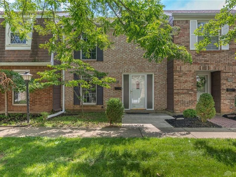 2106 Wellington Court, Fairborn, OH 45324 Photo 1