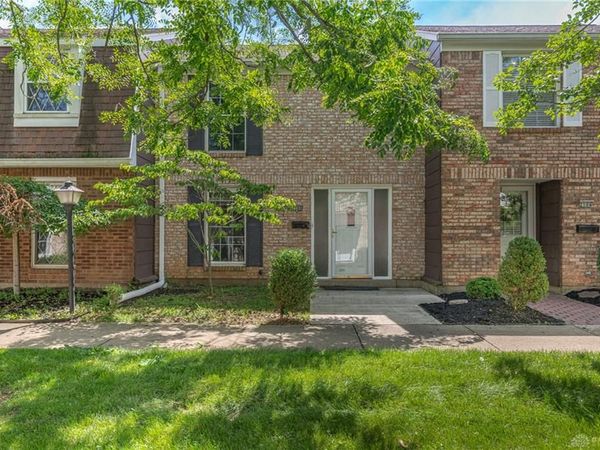 2106 Wellington Court, Fairborn, OH 45324