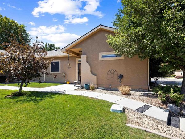 1849 E Horse Creek Ct, Meridian, ID 83642