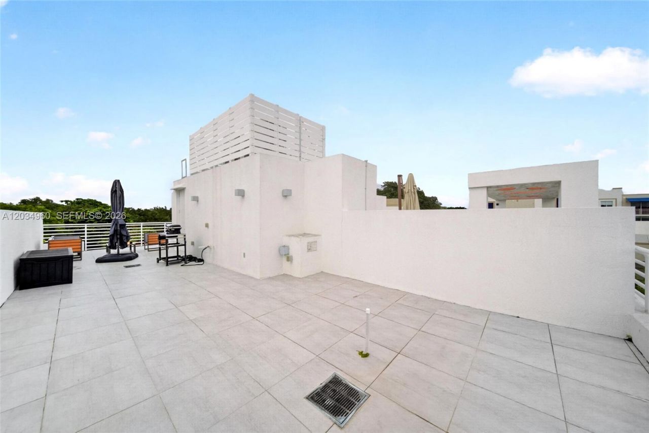 455 NE 39th , Unit 311, Miami, FL 33137 Photo