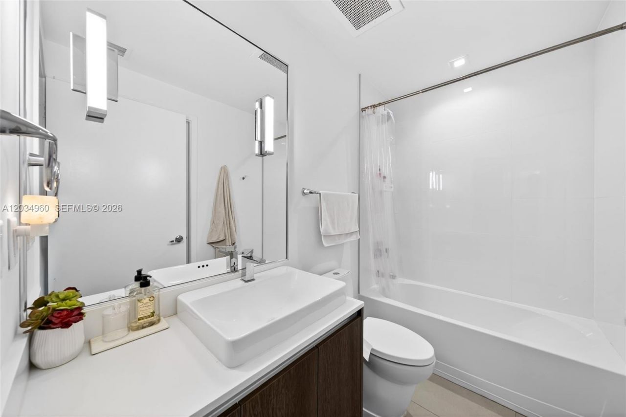 455 NE 39th , Unit 311, Miami, FL 33137 Photo