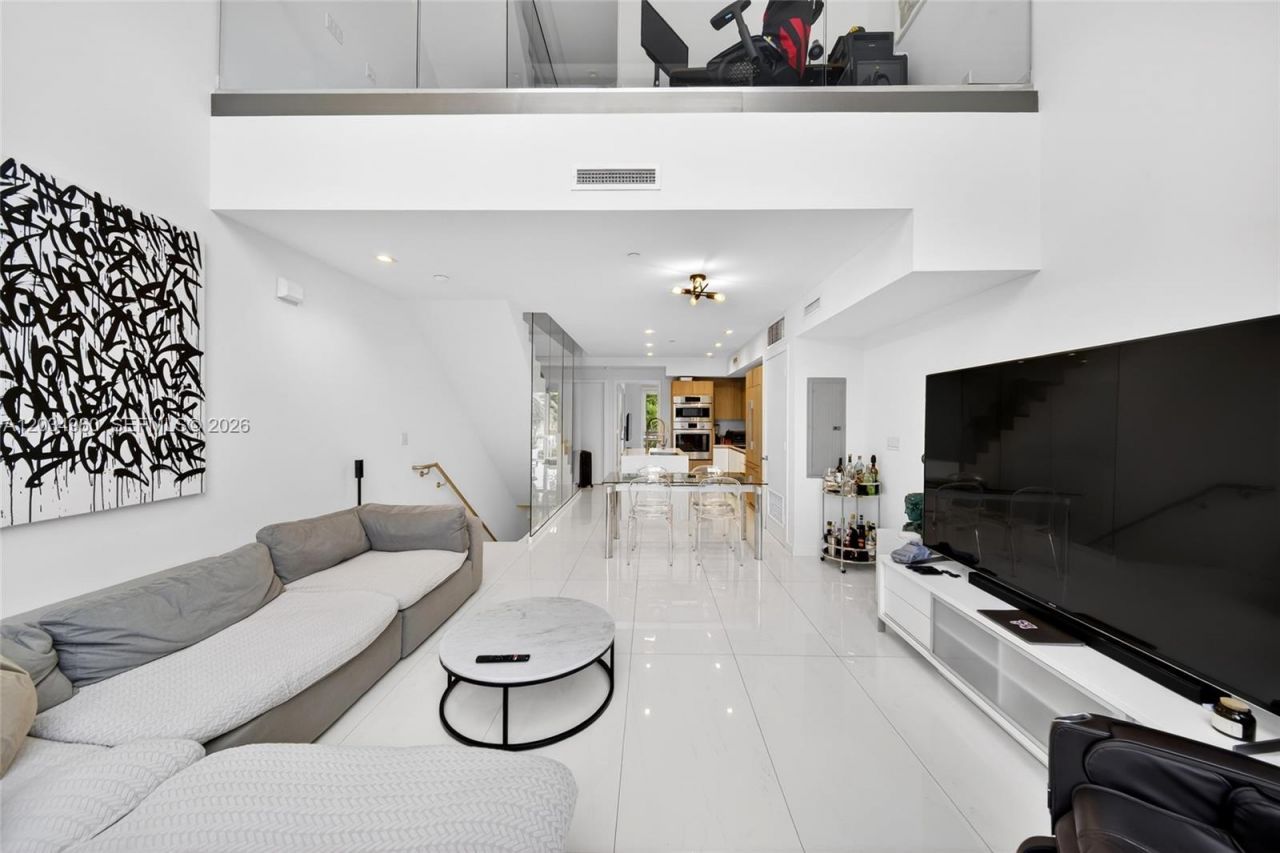 455 NE 39th , Unit 311, Miami, FL 33137 Photo
