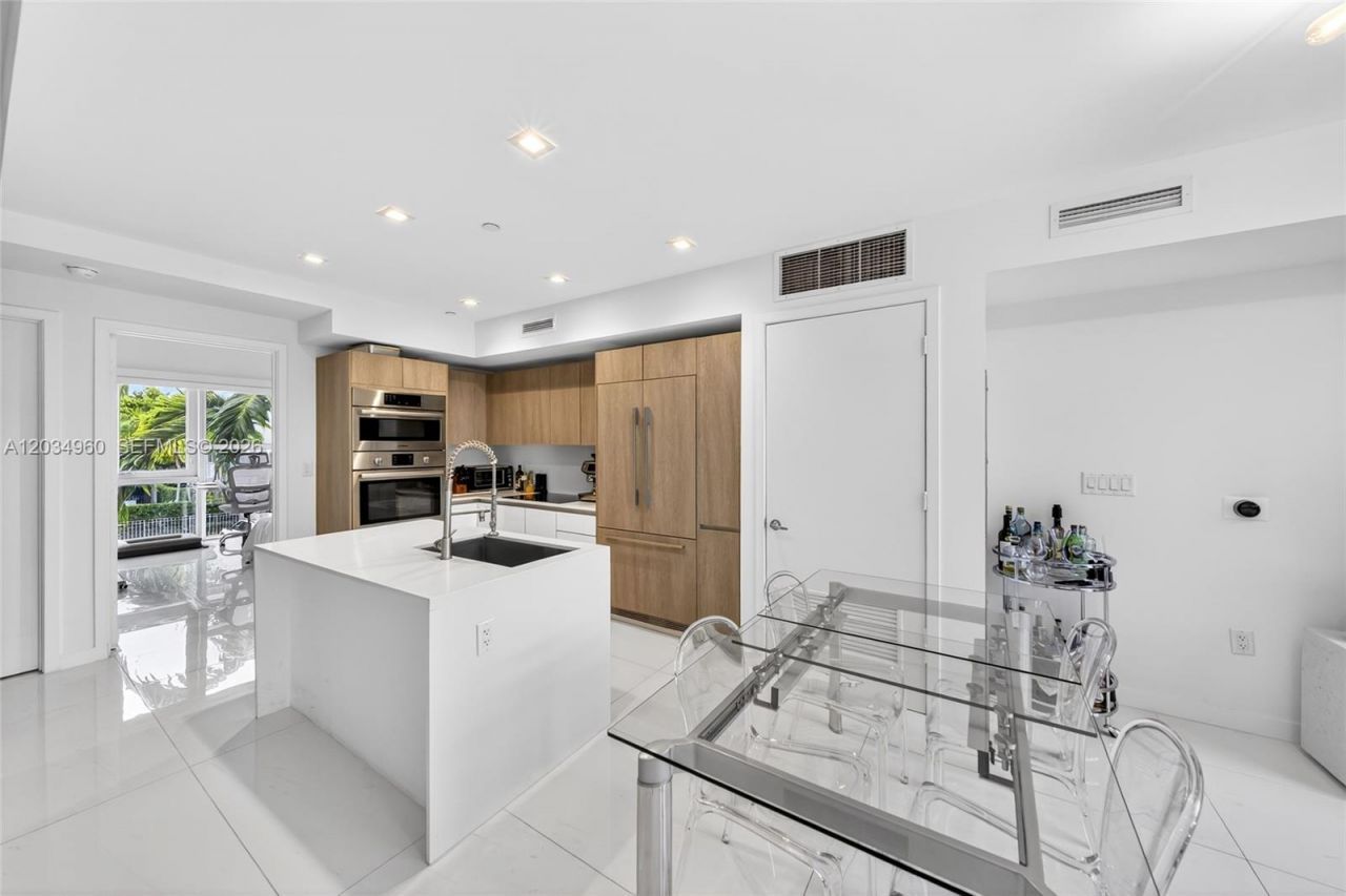 455 NE 39th , Unit 311, Miami, FL 33137 Photo