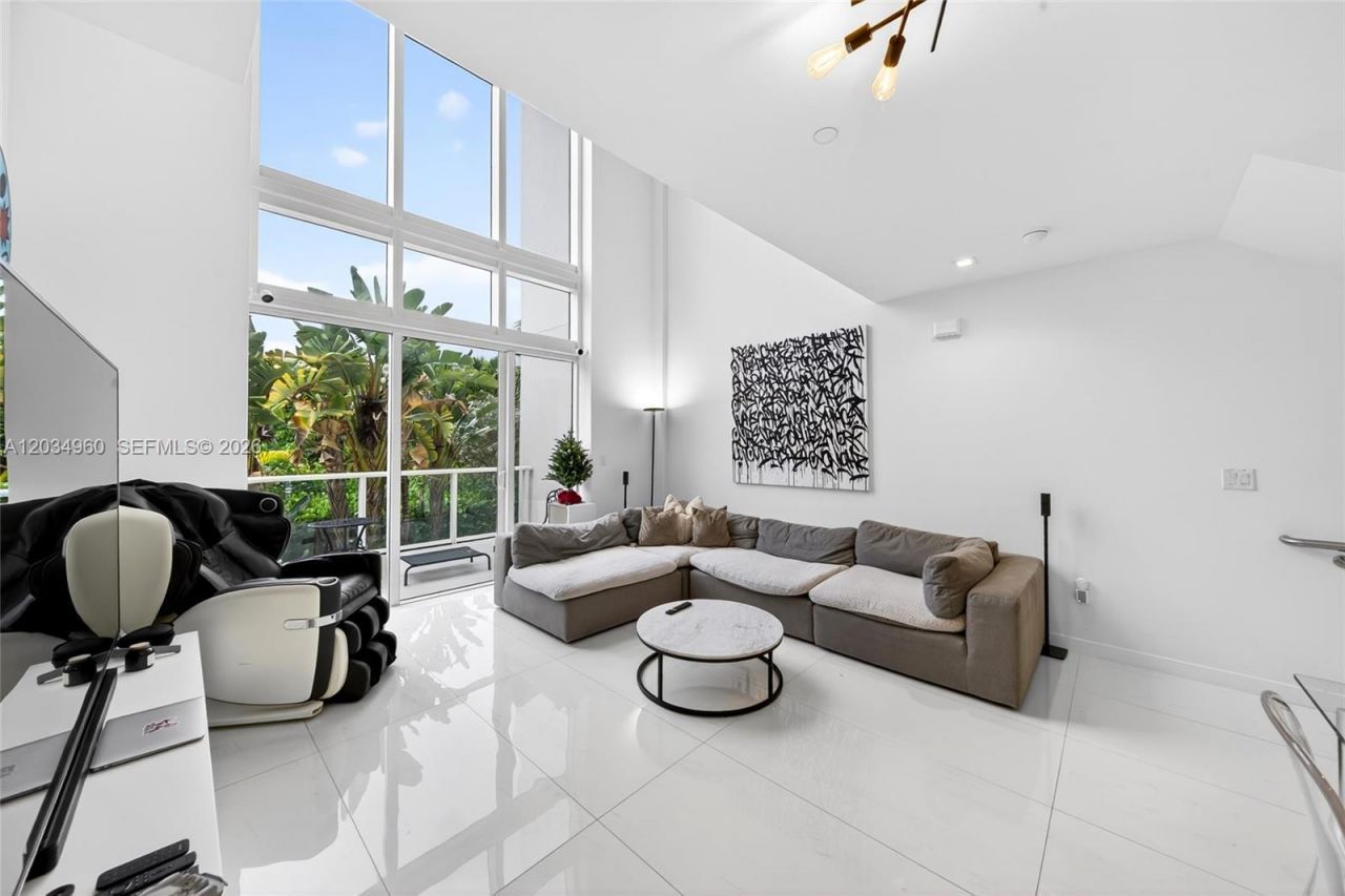 455 NE 39th , Unit 311, Miami, FL 33137 Photo