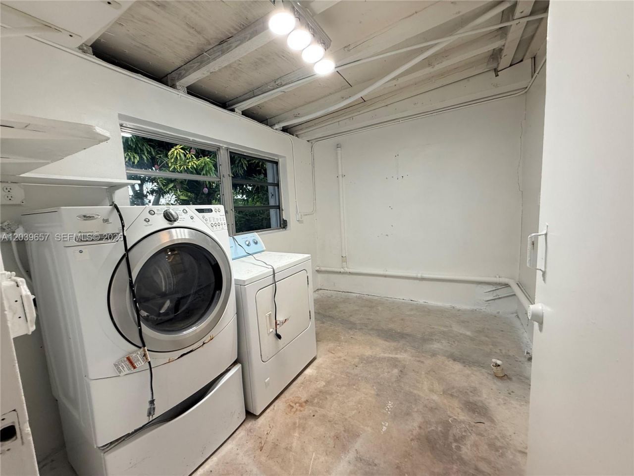 561 W 39th St , Unit n/a, Hialeah, FL 33012 Photo