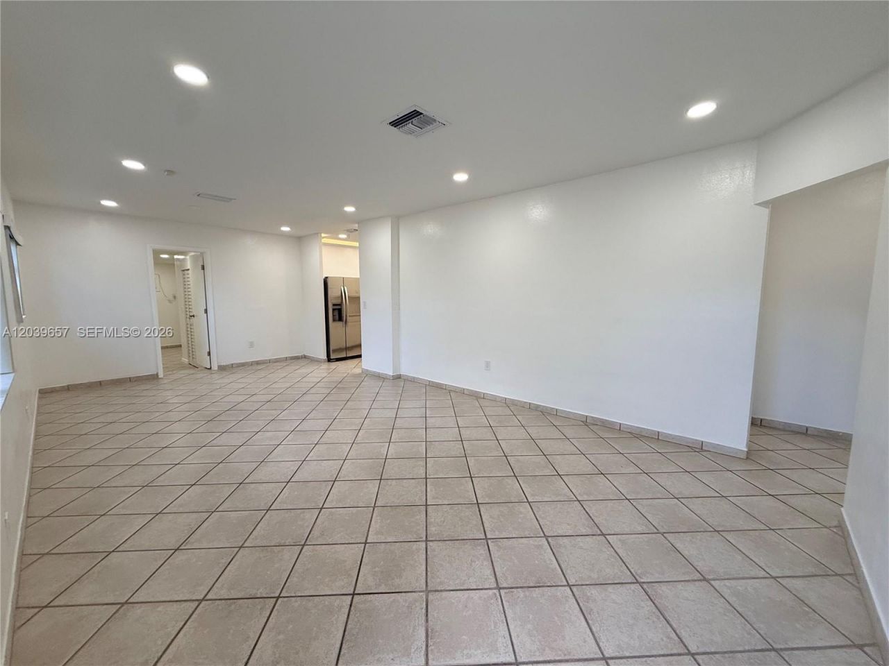 561 W 39th St , Unit n/a, Hialeah, FL 33012 Photo