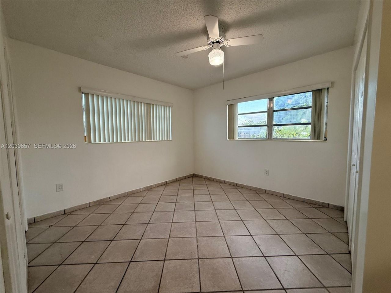 561 W 39th St , Unit n/a, Hialeah, FL 33012 Photo