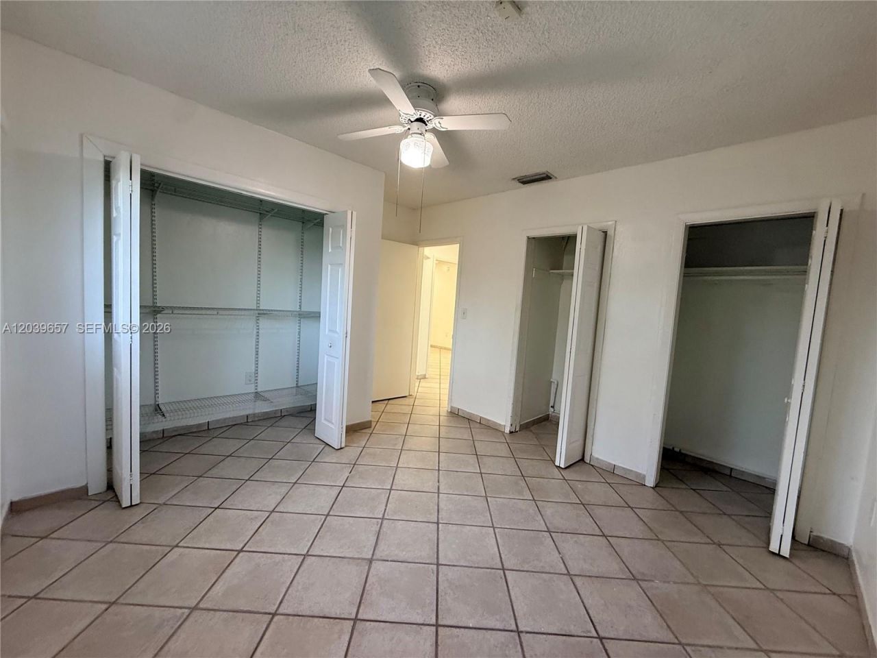 561 W 39th St , Unit n/a, Hialeah, FL 33012 Photo