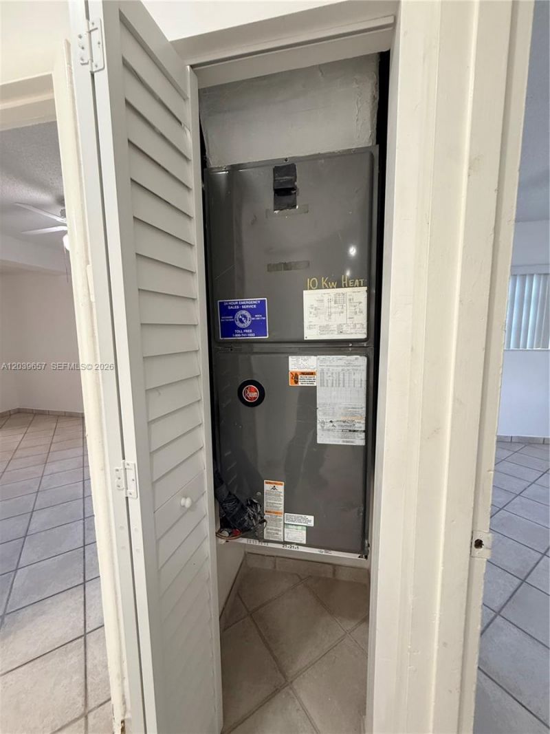561 W 39th St , Unit n/a, Hialeah, FL 33012 Photo