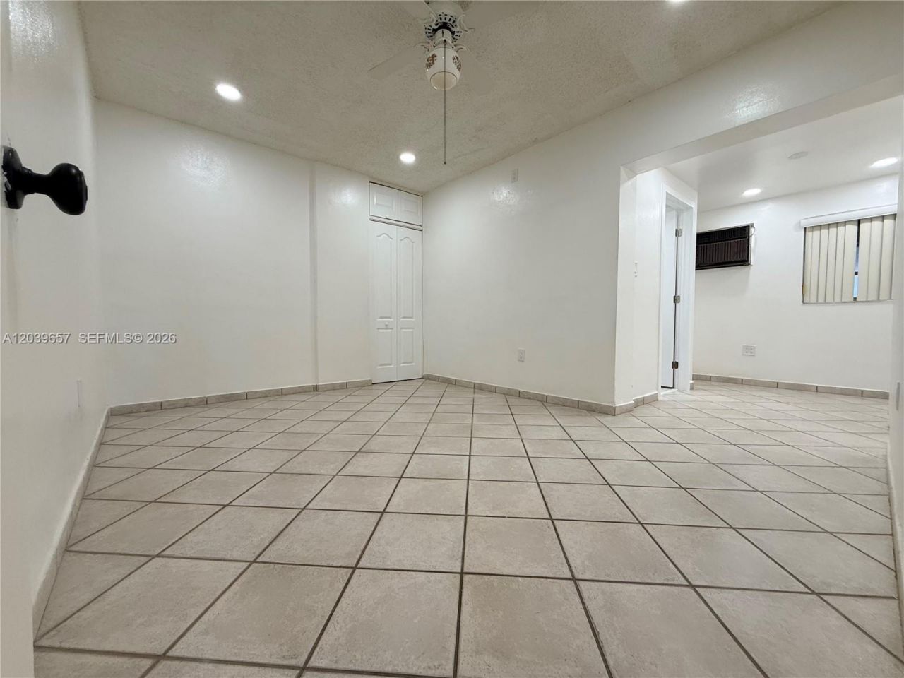 561 W 39th St , Unit n/a, Hialeah, FL 33012 Photo