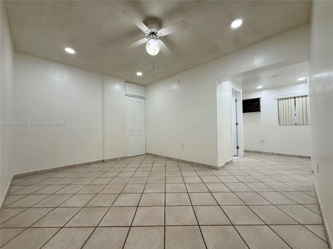 561 W 39th St , Unit n/a, Hialeah, FL 33012 Photo