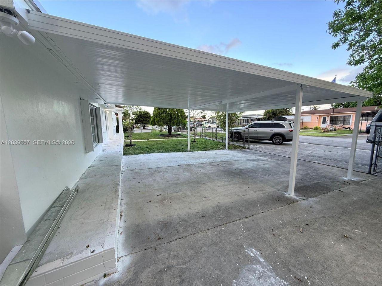 561 W 39th St , Unit n/a, Hialeah, FL 33012 Photo