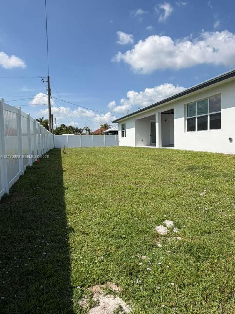 121 SW Sea Lion Rd , Port Saint Lucie, FL 34953 Photo