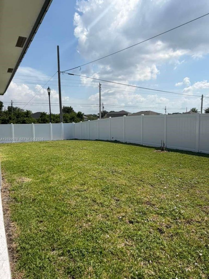 121 SW Sea Lion Rd , Port Saint Lucie, FL 34953 Photo