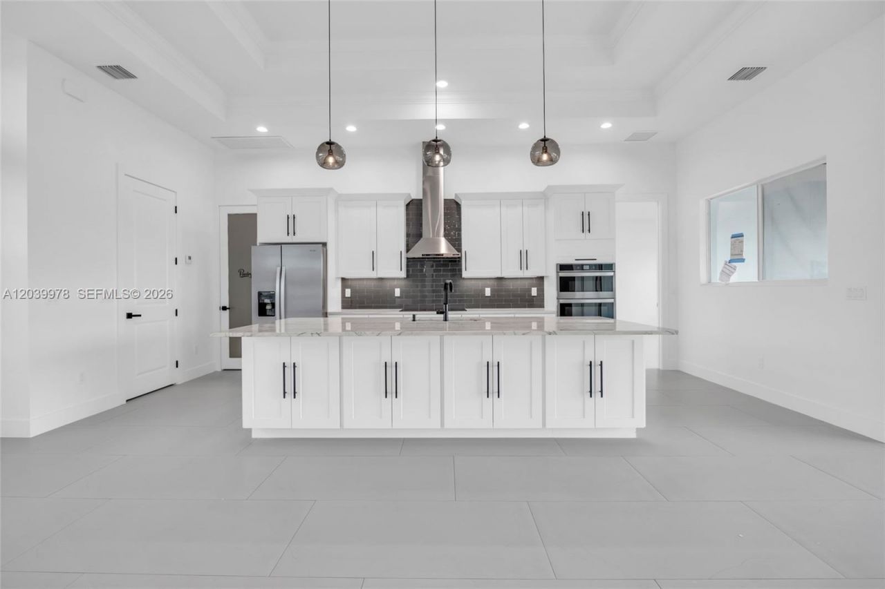 121 SW Sea Lion Rd , Port Saint Lucie, FL 34953 Photo