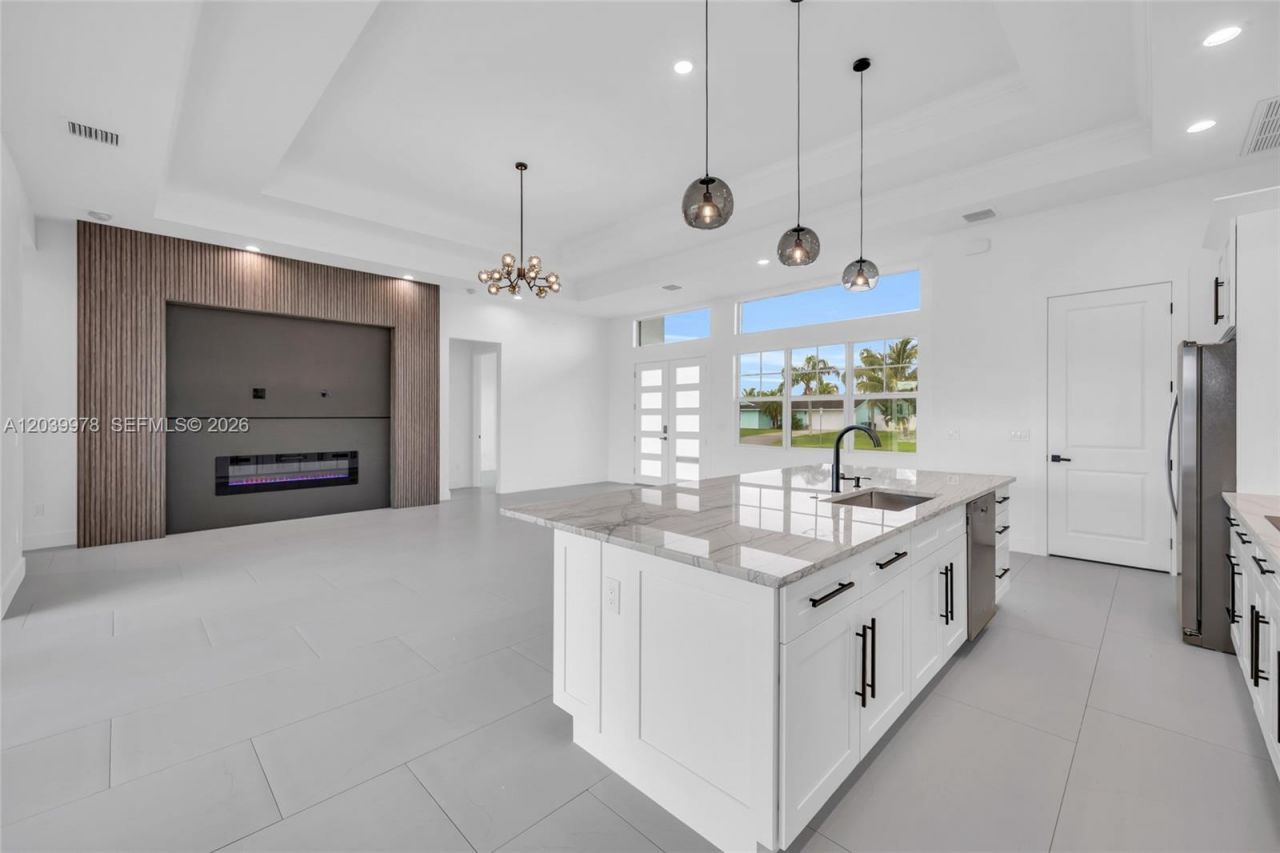 121 SW Sea Lion Rd , Port Saint Lucie, FL 34953 Photo
