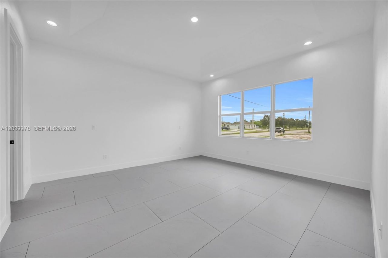 121 SW Sea Lion Rd , Port Saint Lucie, FL 34953 Photo