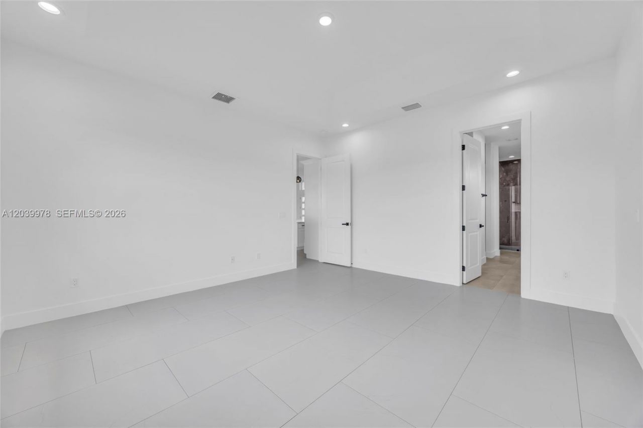 121 SW Sea Lion Rd , Port Saint Lucie, FL 34953 Photo
