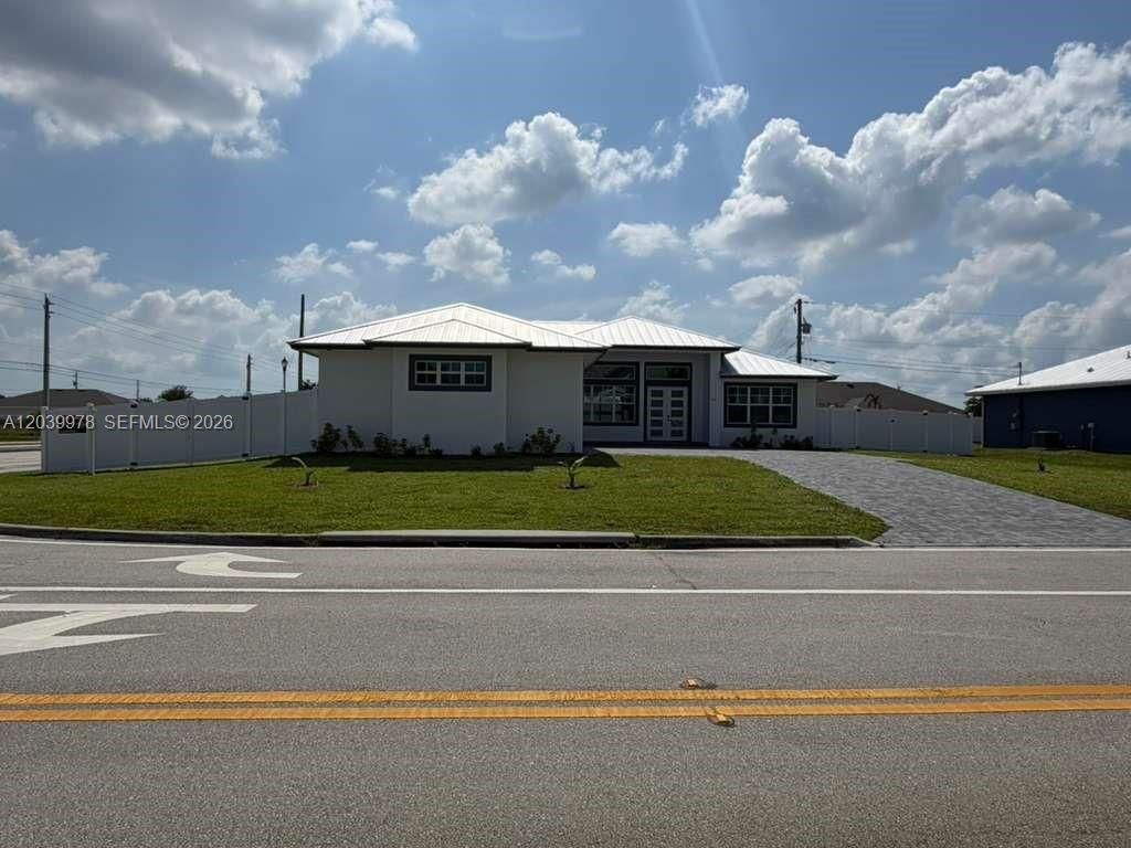 121 SW Sea Lion Rd , Port Saint Lucie, FL 34953 Photo