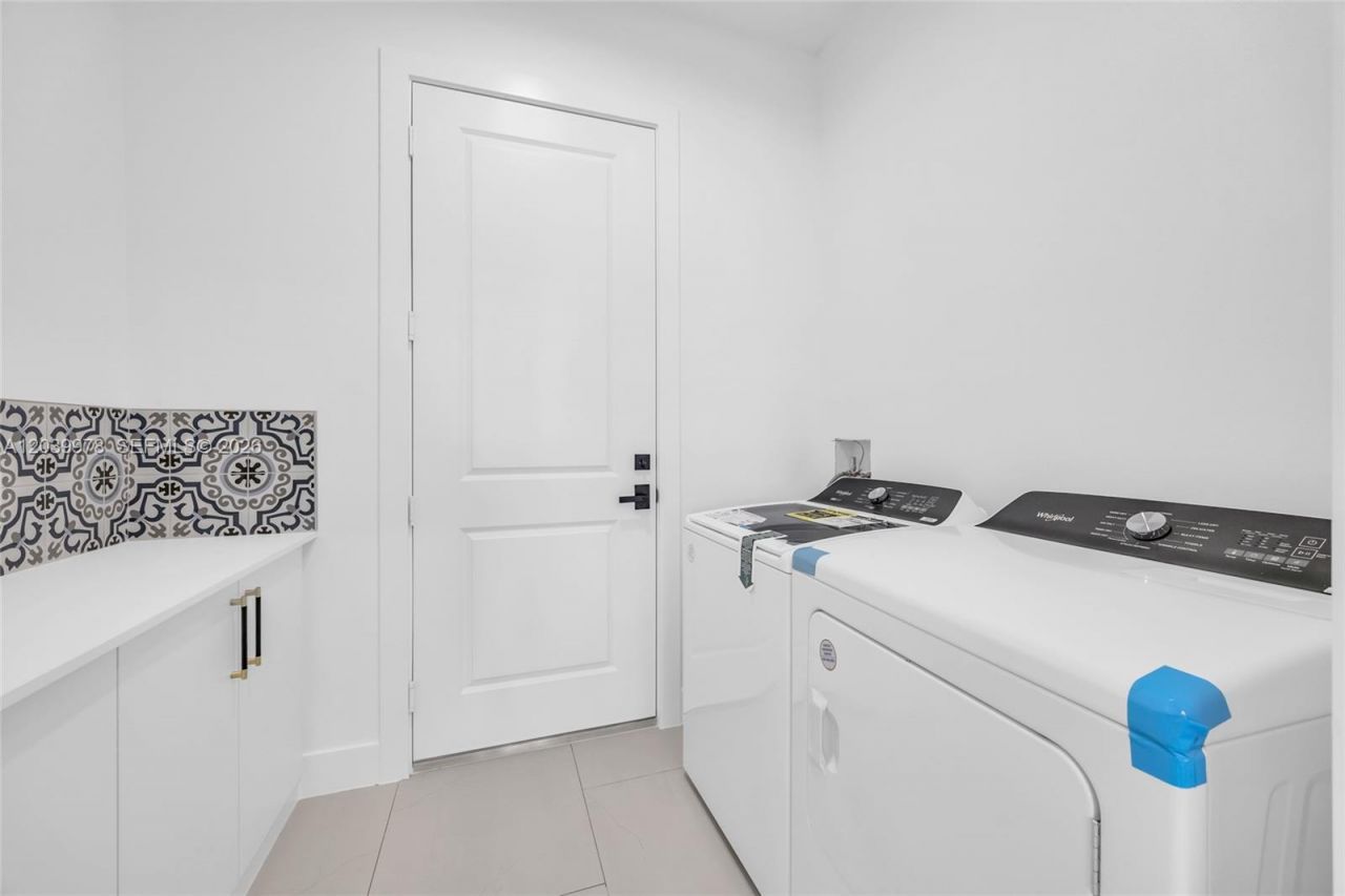 121 SW Sea Lion Rd , Port Saint Lucie, FL 34953 Photo