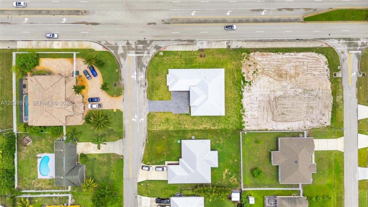 121 SW Sea Lion Rd , Port Saint Lucie, FL 34953 Photo